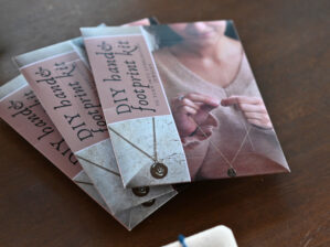 Hand- footprint kit (mailbox size)